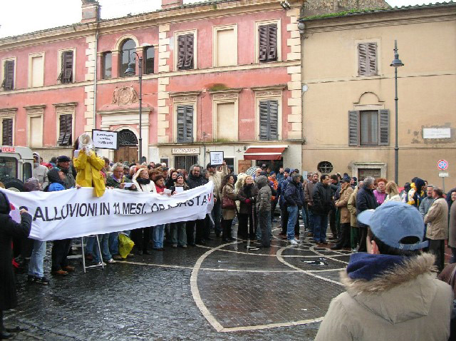 FOTO DELLA MANIFESTAZIONE DEL 26 NOVEMBRE 2005